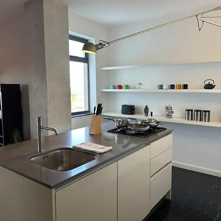 3br Free Parking Near Sandy Paceville