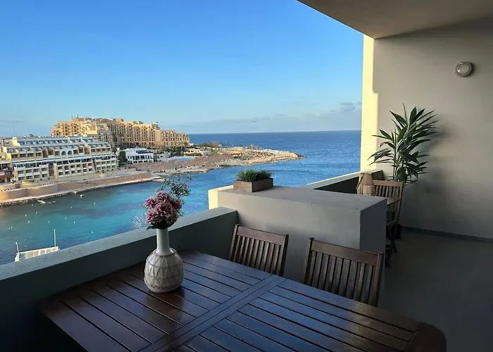 3br Free Parking Near Sandy Paceville 別荘