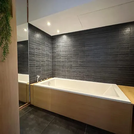 3br Free Parking Near Sandy Paceville